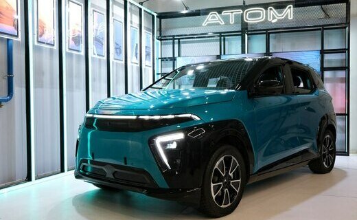 На дорогах замечены первые экземпляры электрокара Atom