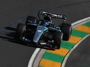 Джордж Расселл выиграл квалификацию Гран-при Австралии 2026