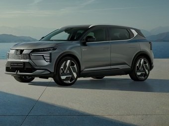 Компания Mitsubishi представила новый электрический кроссовер Eclipse Cross, предназначенный для Европы