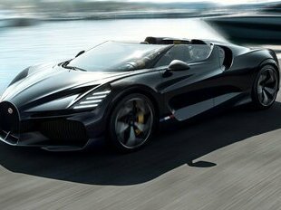 Стало известно, кто в России купил дорогущий Bugatti Mistral