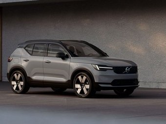 Volvo Cars обновила модели 40 серии : новый дизайн, технологии и системы безопасности