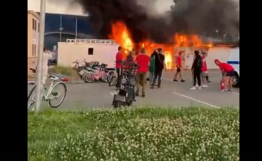 Видео пожара в пункте проката вело- и электротранспорта выложили в соцсети