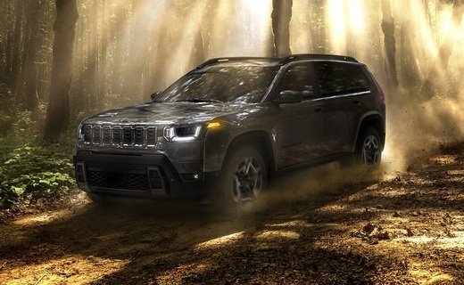 Компания Jeep опубликовала официальные фотографии среднеразмерного кроссовера Cherokee нового поколения