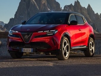 Кроссовер Alfa Romeo Junior получил спецверсию Sport Speciale