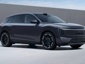 Рассекречен электрический кроссовер Audi E7X