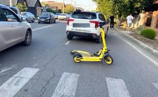 Подросток, управлявший электросамокатом, пострадал в ДТП, которое произошло в Краснодаре вечером 19 января
