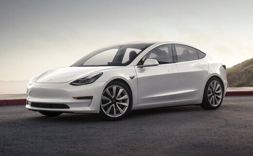 Под отзыв попали все Tesla Model 3, выпущенные в период с 2017 по 2020 год, а также Tesla Model S, произведённые с 2014 по 2021