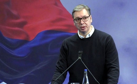 Автомобиль Audi, на котором ехал президент Сербии Александр Вучич, на ходу потерял колесо