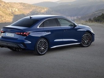 Компания Audi провела небольшое обновление седанов и хэтчбеков A3