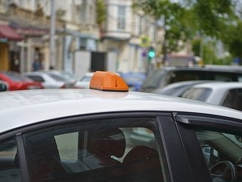 «Яндекс» решил объяснять в приложении, почему такси дорожает