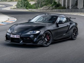 Компания Toyota представила две спецверсии спорткара Supra