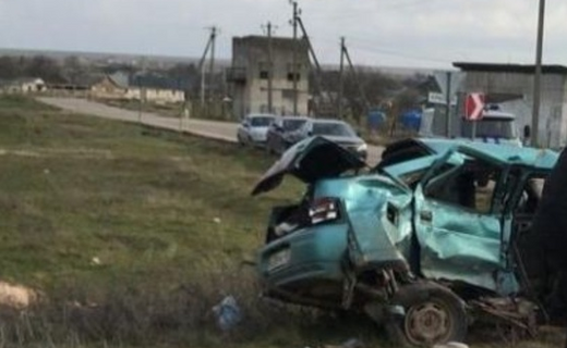 В результате ДТП, спровоцированного водителем внедорожника в Черноморском районе полуострова, скончалась женщина