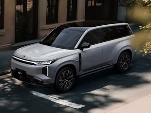 Раскрыт дизайн гибридного кроссовера GAC S7