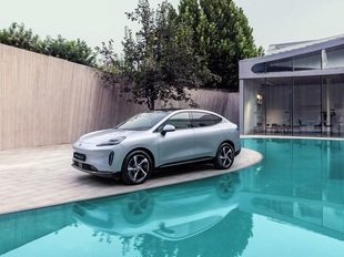 GAC объявляет о старте продаж электрического кроссовера GAC Hyptec HT