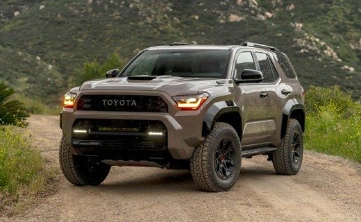 Компания Toyota официально представила внедорожник 4Runner нового поколения