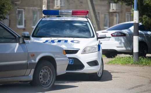 Дерзкий лихач, известный в сети Интернет под прозвищем "Мага-торнадо", был задержан в Краснодаре 8 августа