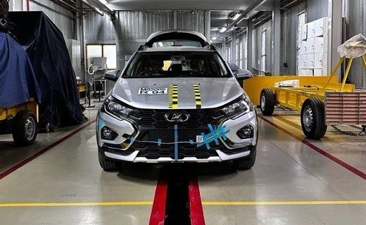 Новая модель АвтоВАЗа Lada Iskra успешно прошла комплекс заводских и сертификационных испытаний