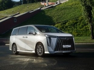 GAC M8 признан лучшим премиальным минивэном по версии премии «Точка зажигания»