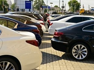 АЕБ: продажи новых автомобилей в РФ в ноябре выросли на 239 процентов