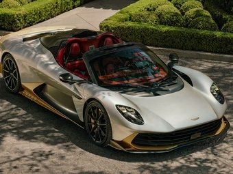 Суперкар Aston Martin Valhalla лишился крыши