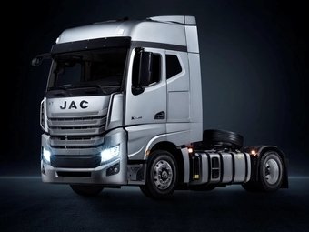 В России приостановили продажи грузовиков Dongfeng, Foton, XCMG и JAC