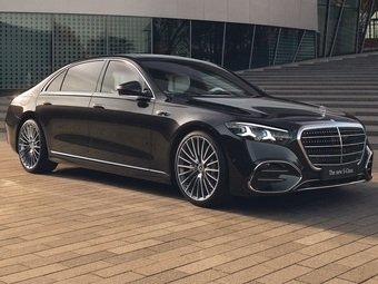 Компания Mercedes обновила седан S-Class