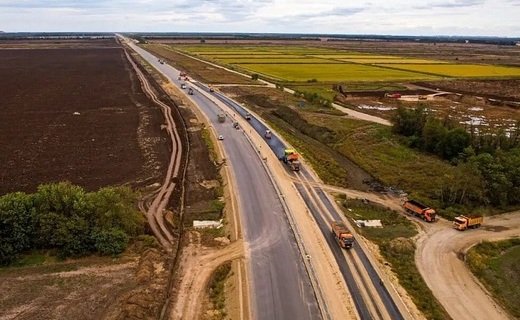 На Дальнем западном обходе Краснодара заасфальтировали уже 80% дороги - асфальтобетон уложен более чем на 40 из 51,2 км