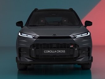 Toyota представила обновленный кроссовер Corolla Cross