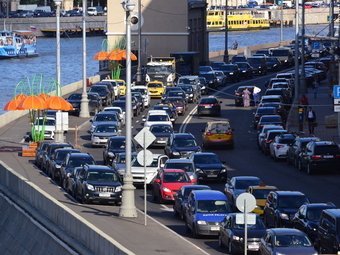 В Москве пересмотрят тарифы на парковку до 950 рублей и расширят действие динамической системы