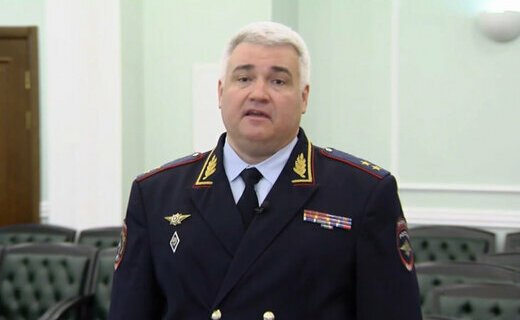 Глава ГИБДД Михаил Черников заявил, что водителей в России не будут наказывать за езду зимой на летней резине