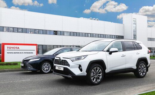 В Армению будут поставлять Toyota Camry и RAV4, произведенные на заводе марки в Санкт-Петербурге