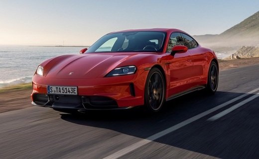 Компания Porsche обновила свой электрический седан Taycan