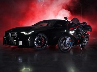 BMW выпустила особые купе M2 и супербайк S 1000 RR