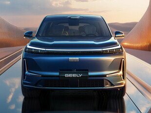Geely представила шестиместный флагманский кроссовер Galaxy M9