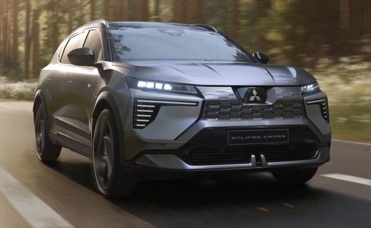 Mitsubishi Eclipse Cross получил обновления, заимствованные у своего двойника Renault Scenic E-Tech