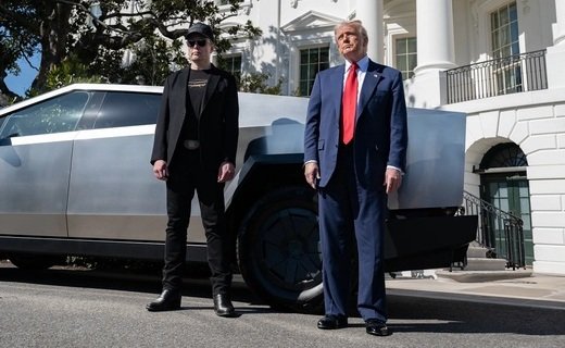 Президент США Дональд Трамп, разругавшийся с бизнесменом Илоном Маском, решил продать свой электромобиль Tesla Model S