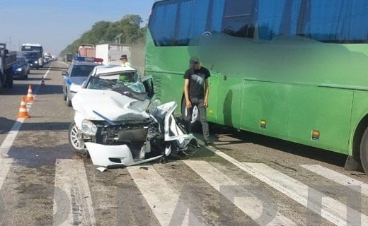 Смертельное массовое ДТП с автобусом произошло в Краснодарском крае утром 22 сентября на автодороге "Краснодар - Кропоткин"