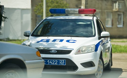 Пьяный полицейский насмерть сбил женщину в станице Старощербиновской