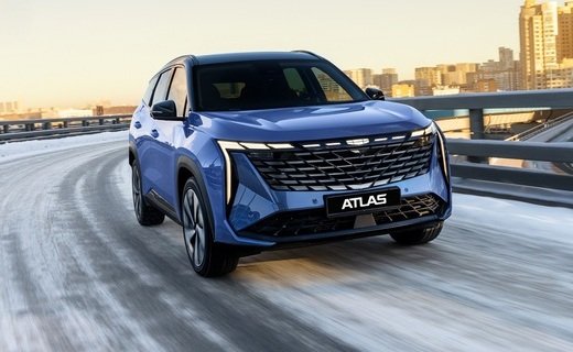 Компания Geely объявила о старте продаж в России кроссовера Geely Atlas нового поколения по цене от 3 194 990 рублей