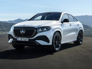 Компания Mercedes представила сразу четыре обновленных кроссовера
