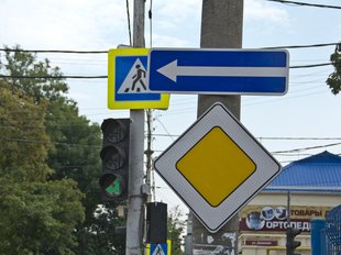 В Краснодаре завершили строительство нового участка улицы Ярославской - от улицы Репина до проезда Репина