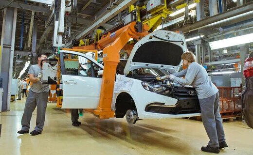Из-за нехватки комплектующих сотрудников АвтоВАЗа отправят в корпоративный отпуск раньше обычного