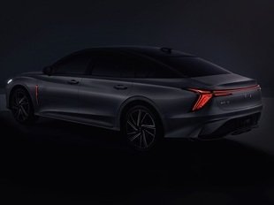 Лифтбек Hongqi H6 получил в России двухлитровый мотор