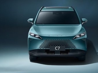 В России сертифицировали кроссовер Omoda C7