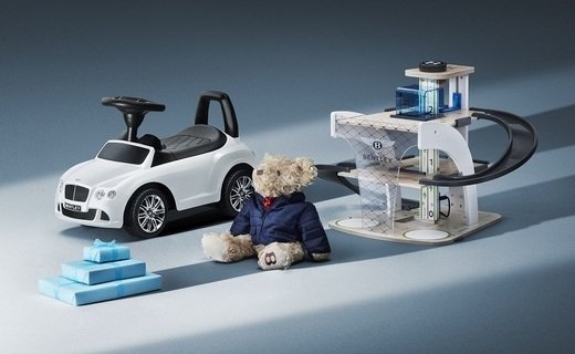 В коллекцию игрушек от британской марки также вошли плюшевый медведь, машинка-каталка и пазл