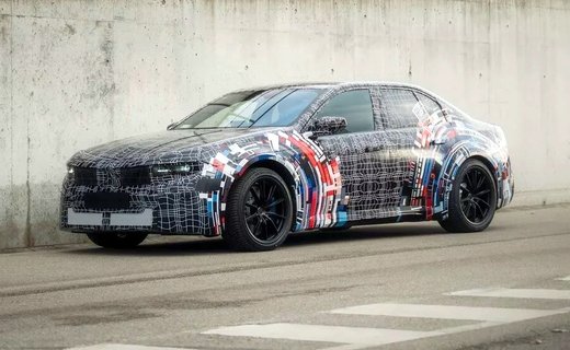 Компания BMW показала электрический прототип нового варианта своей легендарной "заряженной" модели M3