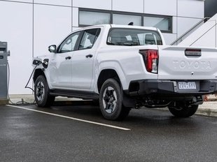 Toyota построила электрический пикап Hilux