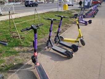 В России ограничили скорость всех прокатных электросамокатов