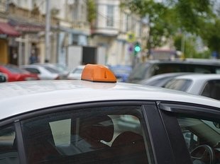 «Яндекс» решил объяснять в приложении, почему такси дорожает