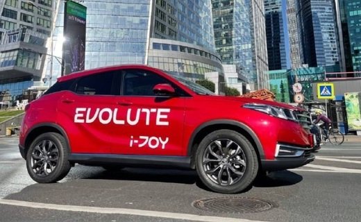 Самым доступным оказался 163-сильный седан Evolute i-Pro, который оценили в 2 990 000 рублей
